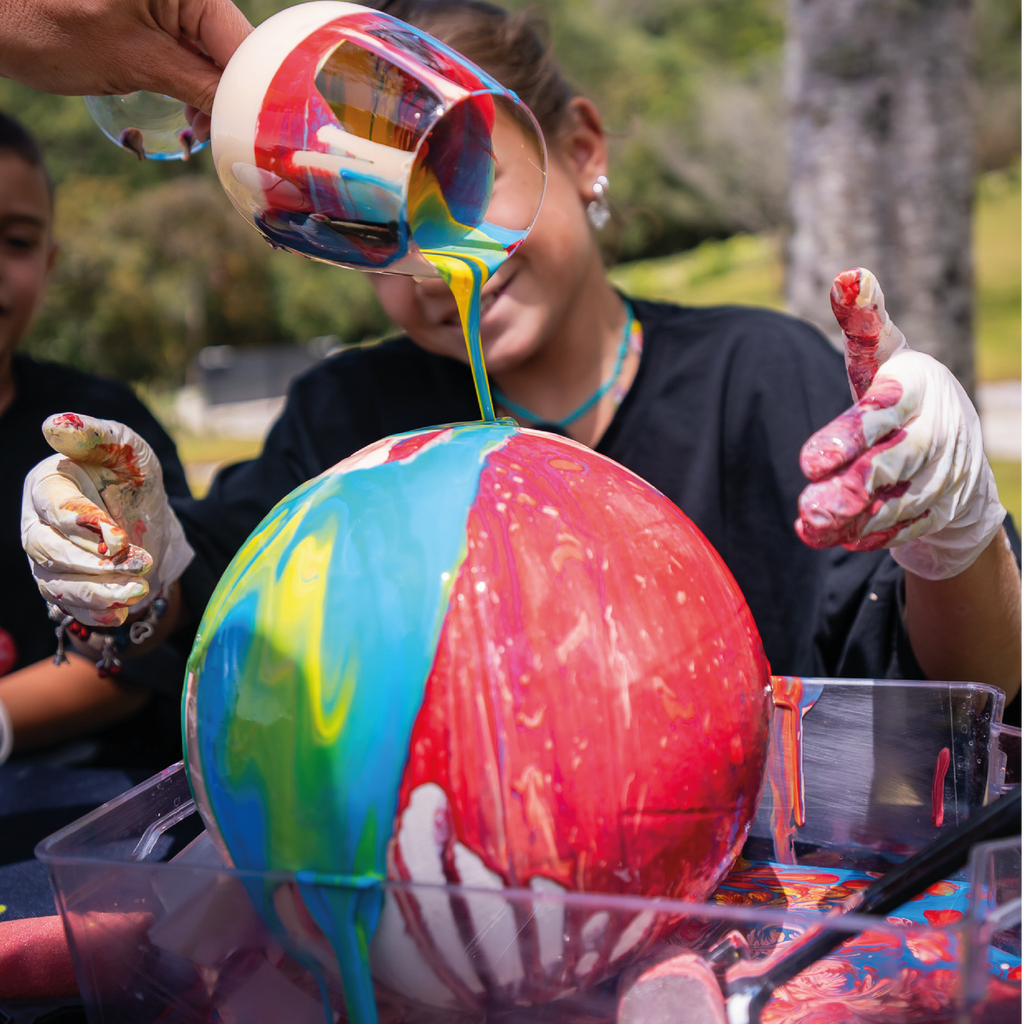 Balón drip painting party